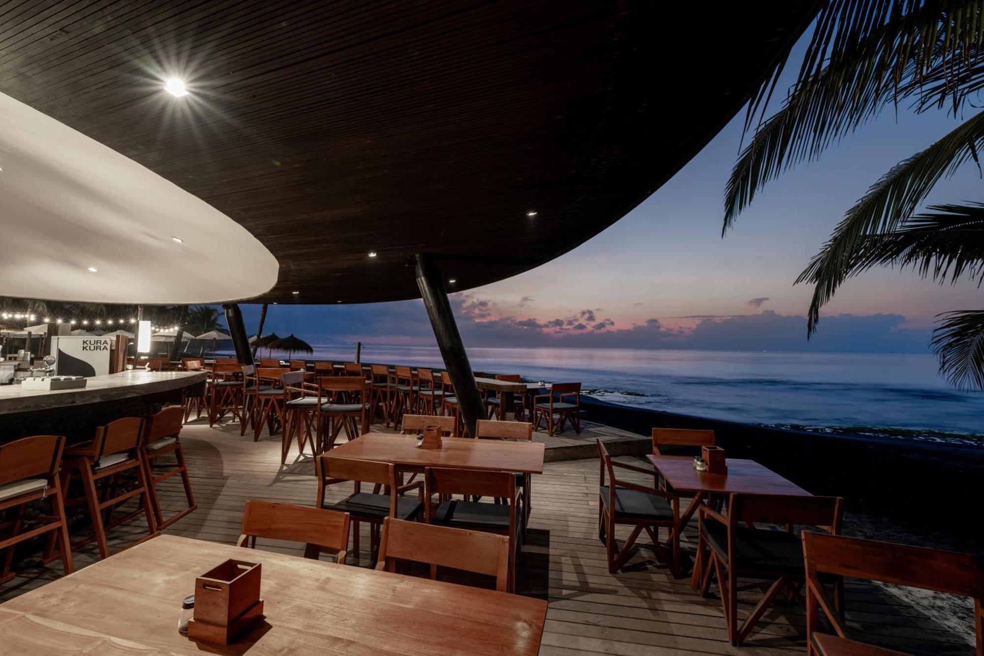 Hotel Komune And Beach Club Bali كيراماس المظهر الخارجي الصورة